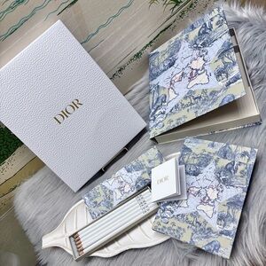 DIOR Around the World Notebook Set